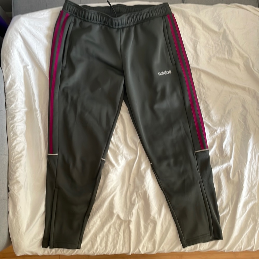 Women's adidas Sereno Fleece Pants size M || color Legend Earth